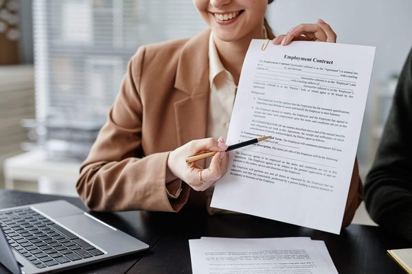 Quels sont les services offerts par un avocat en droit du travail à Avignon ?