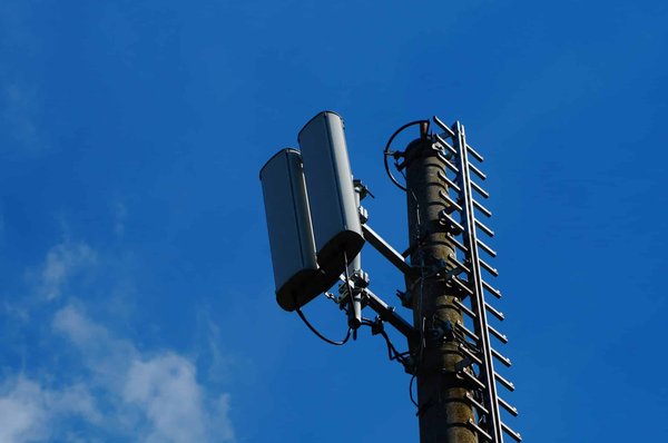 Quels sont les impacts de la digitalisation sur les pratiques de travail en usine?